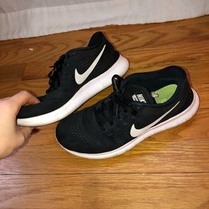 Nike Free Runners